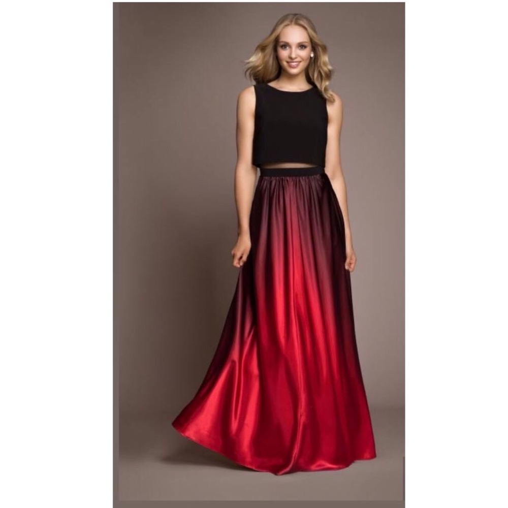 Betsy & Adam Evening Dress Size 6 - black and red evening dress